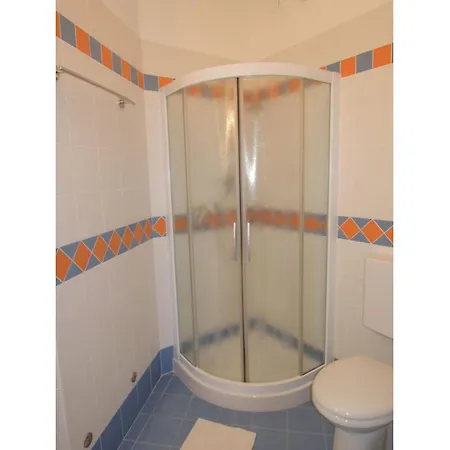 Апартаменти Charming Three Бібіоне